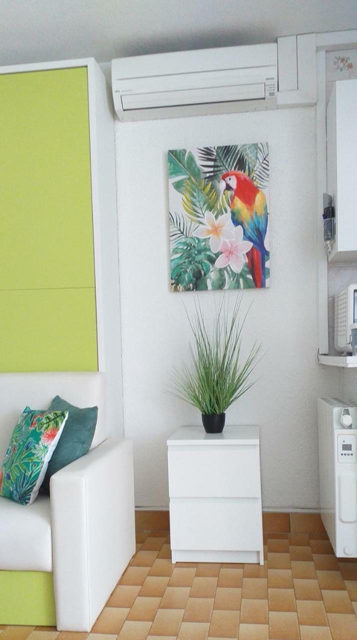 Studio De 25M2 Tout Equipe A 250M Du Bord De Mer La Grande Motte Ngoại thất bức ảnh