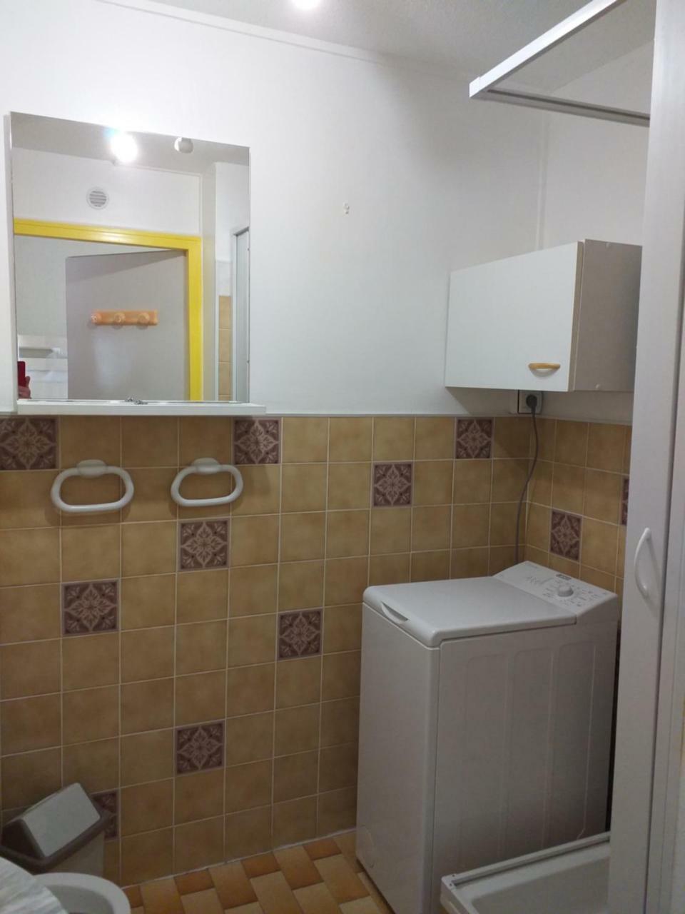 Studio De 25M2 Tout Equipe A 250M Du Bord De Mer La Grande Motte Ngoại thất bức ảnh