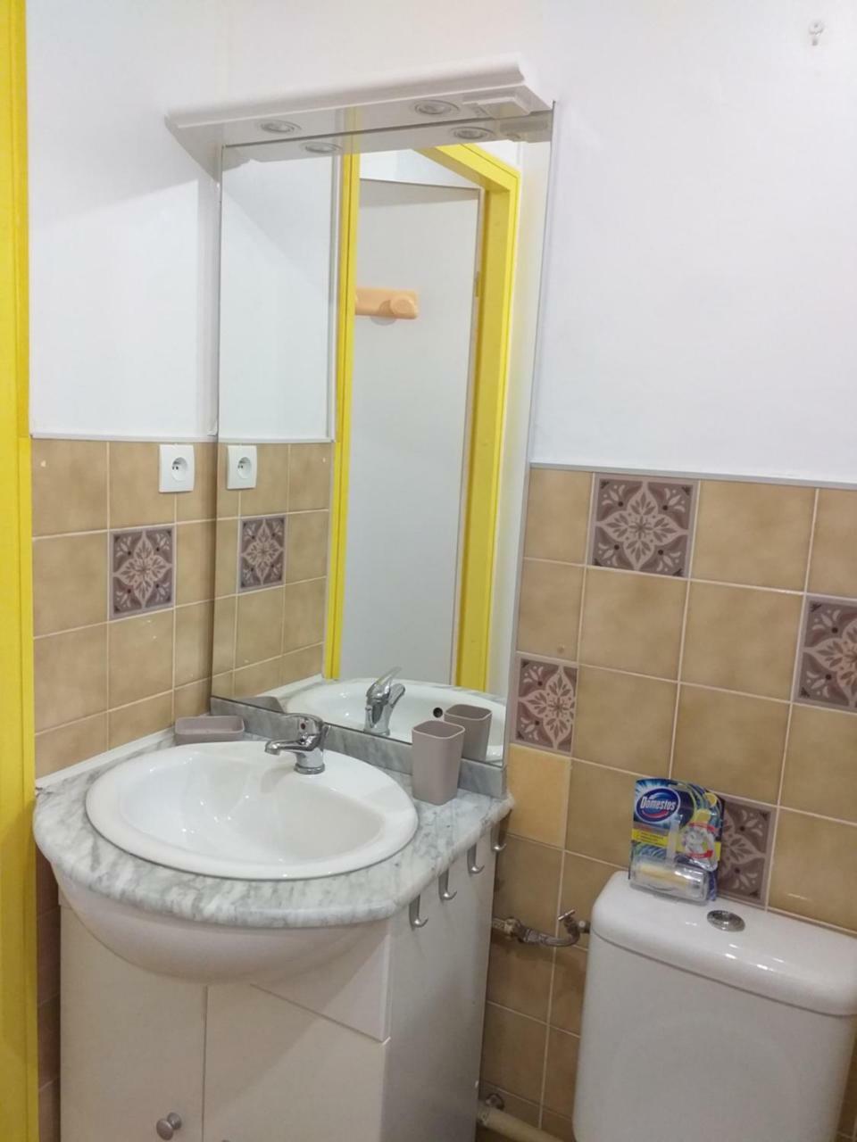 Studio De 25M2 Tout Equipe A 250M Du Bord De Mer La Grande Motte Ngoại thất bức ảnh